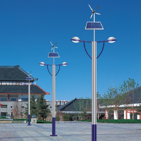 LED太陽能路燈新農(nóng)村道路照明亮化工程風光互補led高亮路燈廠家
